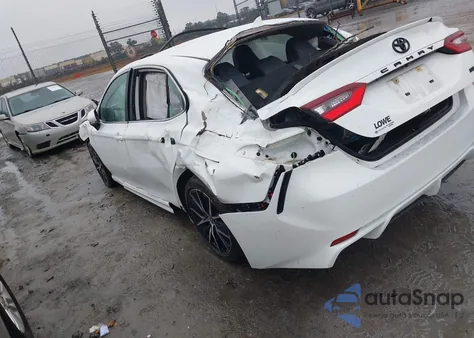 2024 Toyota Camry Se z USA, uszkodzony, nr VIN 4T1G11AKXRU227294